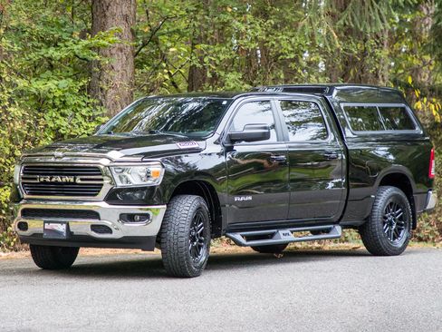 Used 2021 RAM 1500 Big Horn image 1