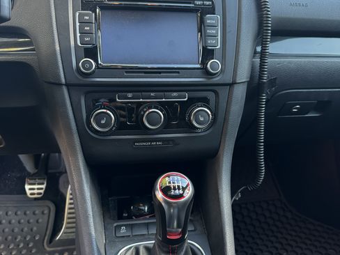 Used 2012 Volkswagen GTI 4-Door FWD image 10