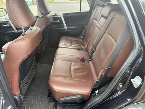Used 2017 Toyota 4Runner Limited AWD/4WD image 17