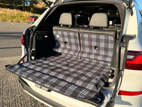 Used 2022 BMW X7 M50i image 5