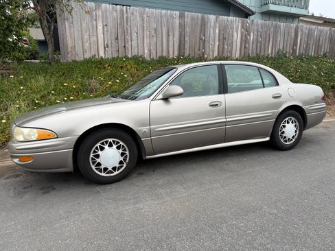 Used 2000 Buick Le Sabre Custom w/ Luxury Opt Pkg image 1