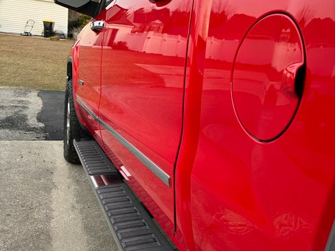 Used 2018 GMC Sierra 1500 SLT w/ SLT Premium Package image 4