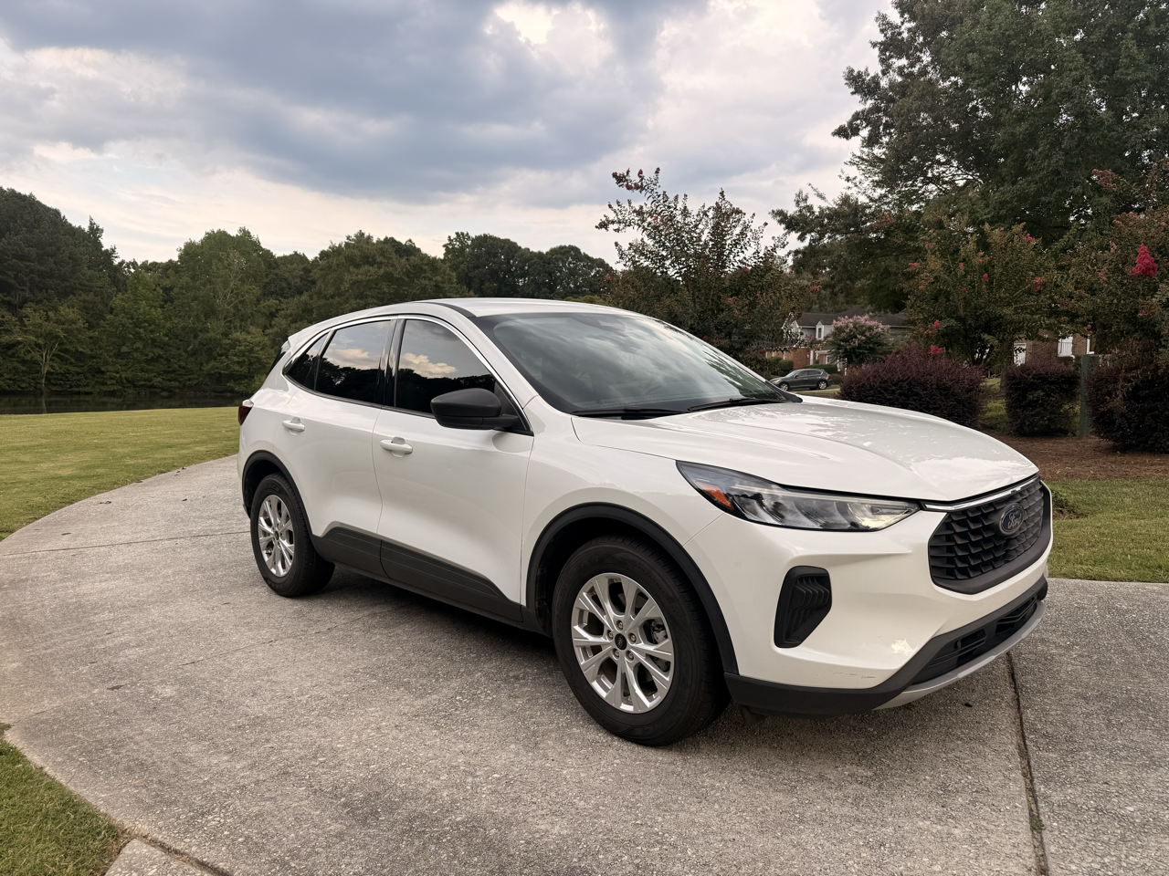 Used 2023 Ford Escape Active FWD image 4