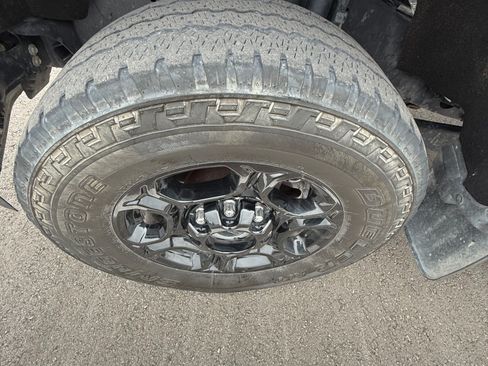 Used 2024 Ford F250 XL w/ STX Appearance Package AWD/4WD image 11