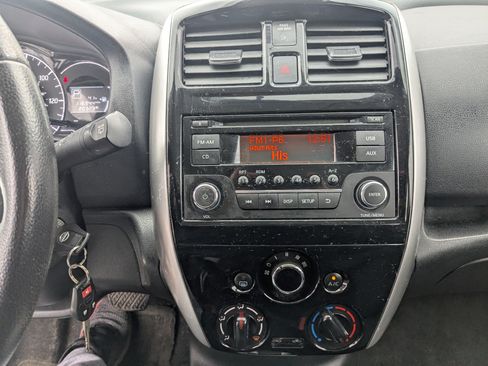 Used 2015 Nissan Versa Note SV image 12