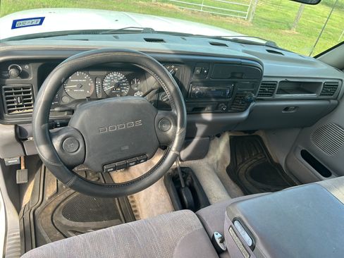 Used 1997 Dodge Ram 1500 Truck 4x4 Club Cab image 4