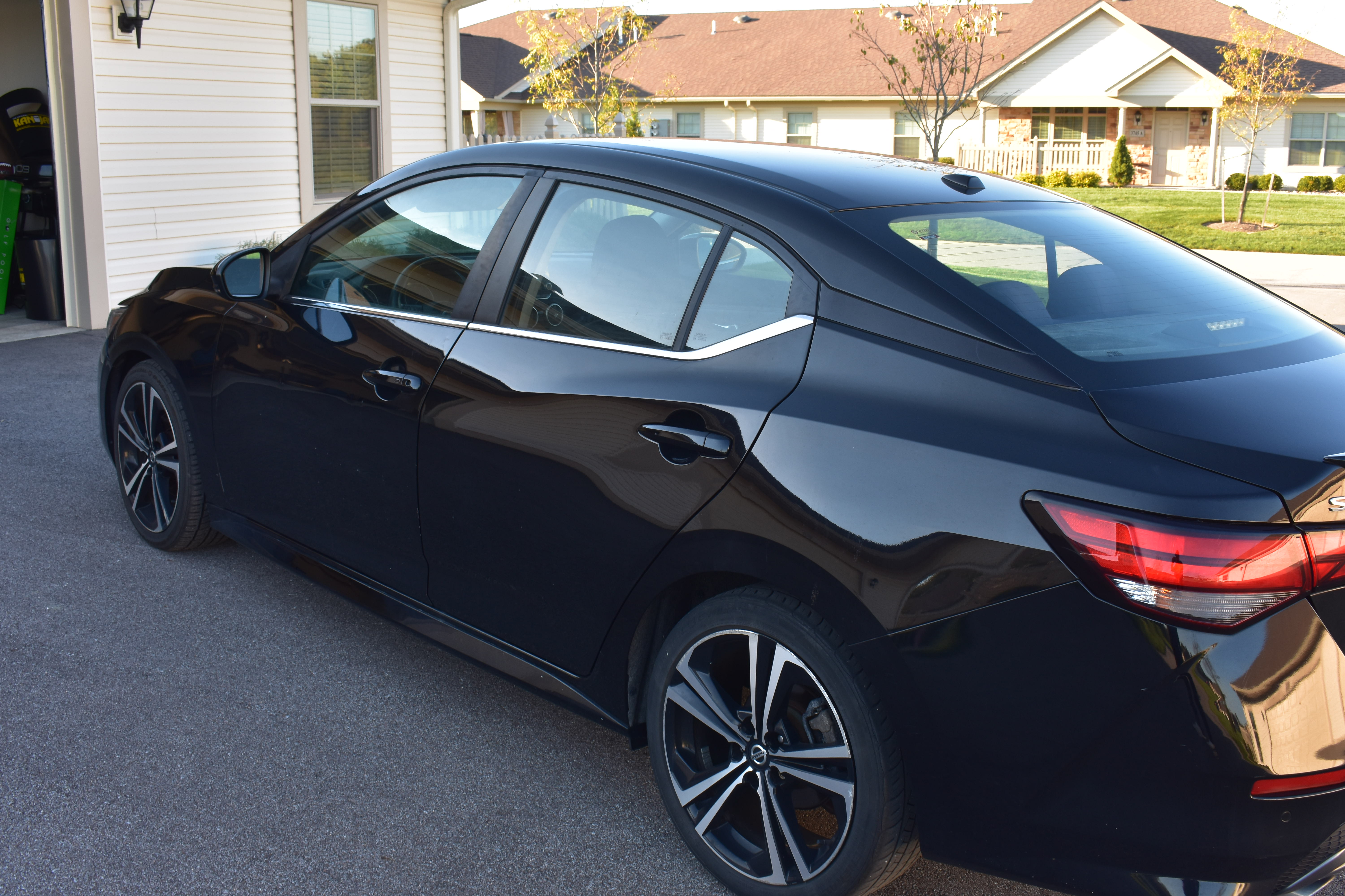 Used 2021 Nissan Sentra SR FWD image 5