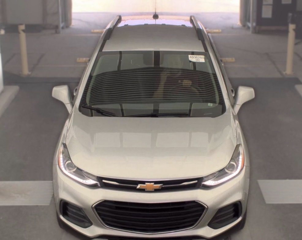 Used 2018 Chevrolet Trax LT w/ LT Convenience Package AWD/4WD image 2