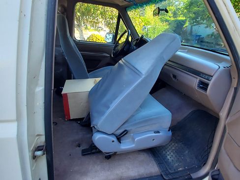 Used 1995 Ford F150 XL image 13