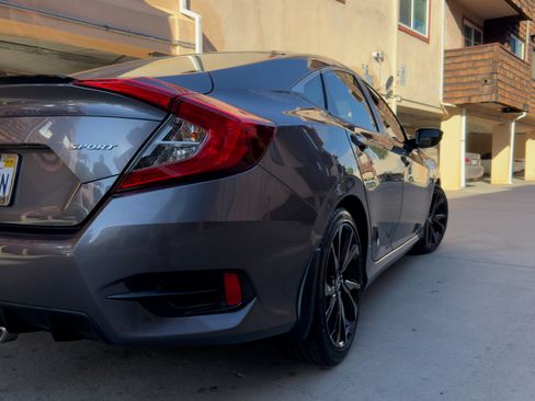 Used 2019 Honda Civic Sport image 13