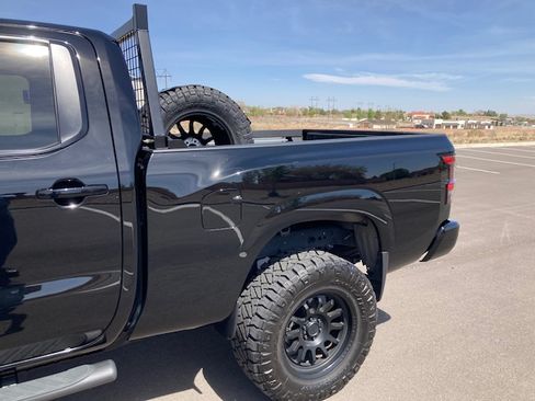 Used 2023 Nissan Frontier SV w/ Technology Package image 21