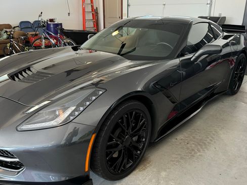 Used 2018 Chevrolet Corvette Stingray Coupe w/ Battery Protection Package RWD image 5