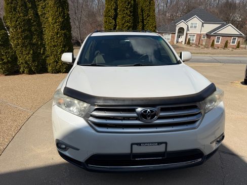 Used 2013 Toyota Highlander Limited image 10