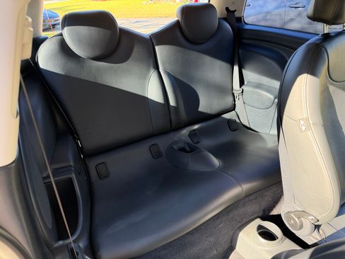 Used 2003 MINI Cooper Hardtop image 16