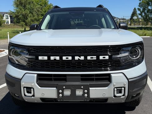 Used 2026 Ford Bronco Sport Badlands w/ Sasquatch Badlands Package AWD/4WD image 1