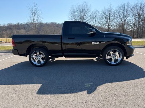 Used 2014 RAM 1500 Sport w/ Convenience Group image 19