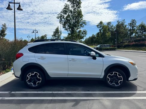Used 2014 Subaru Crosstrek 2.0i Limited w/ Popular Package #2 AWD/4WD image 9