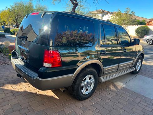 Used 2004 Ford Expedition Eddie Bauer image 4