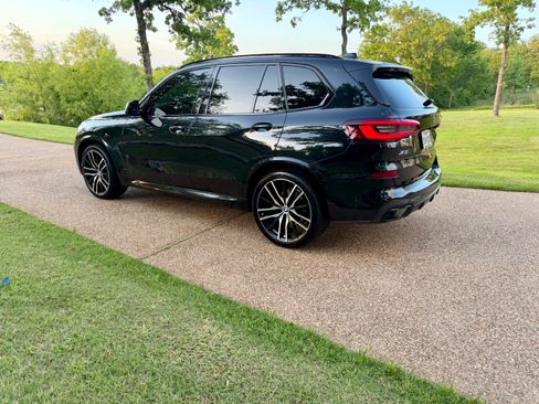 Used 2021 BMW X5 xDrive40i w/ M Sport Package image 6