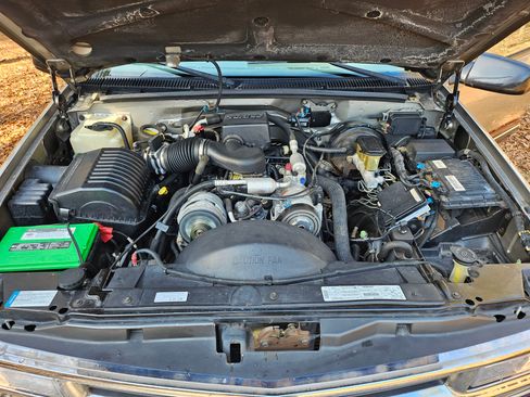 Used 1999 Chevrolet Tahoe Z71 w/ Comfort & Security Pkg image 14