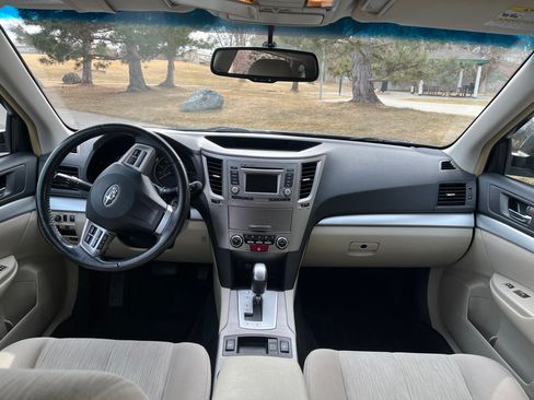 Used 2014 Subaru Outback 2.5i Premium image 14