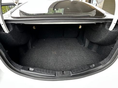 Used 2020 Ford Fusion SE w/ Equipment Group 151A FWD image 16