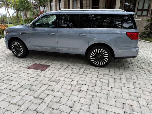 Used 2020 Lincoln Navigator L Black Label w/ Cargo Convenience Package image 6