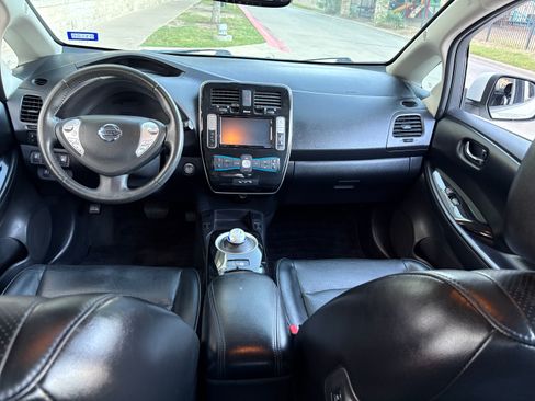 Used 2017 Nissan Leaf SL image 18