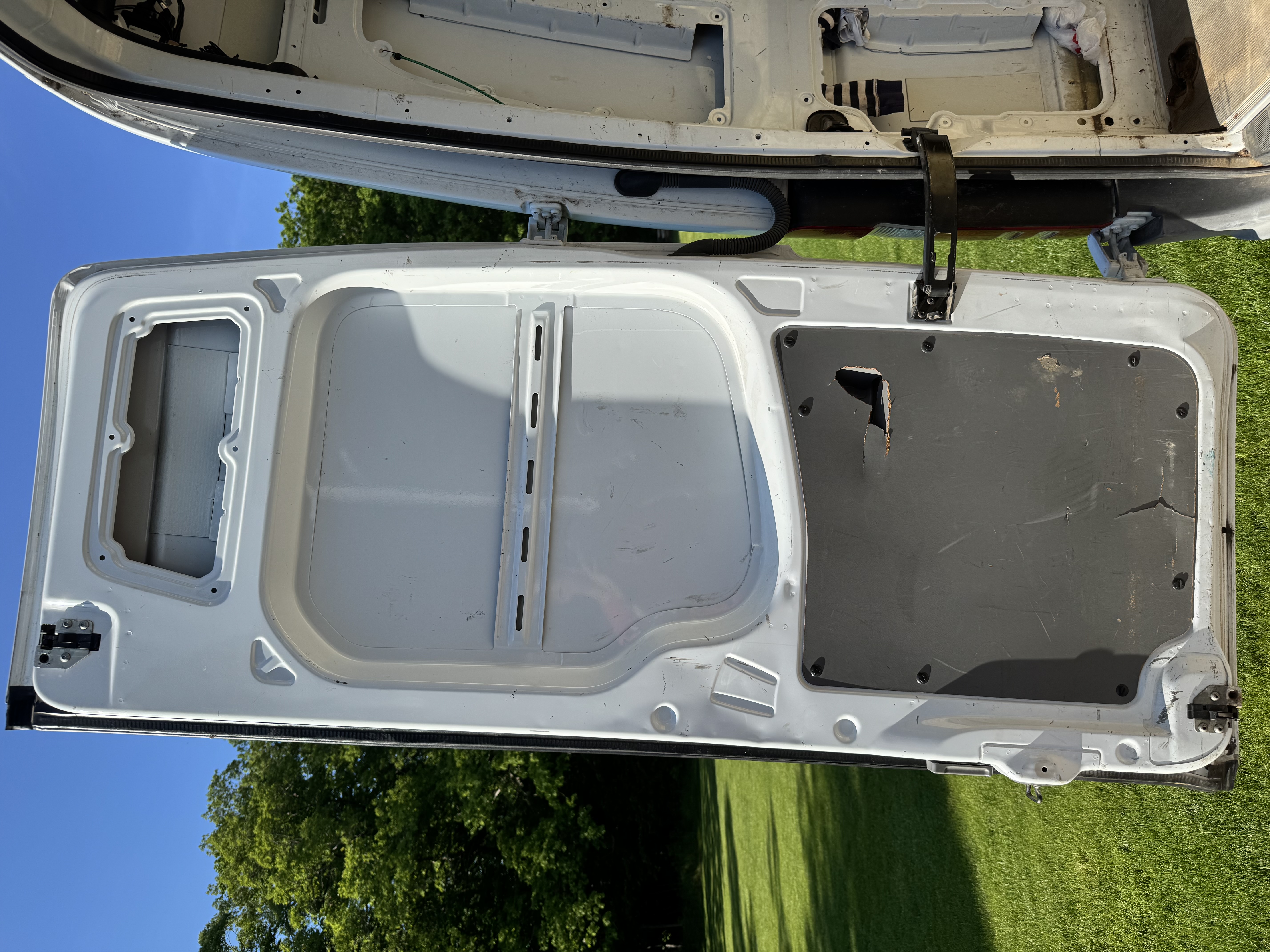 Used 2015 Mercedes-Benz Sprinter 2500 image 19
