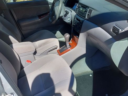 Used 2005 Toyota Corolla LE image 8