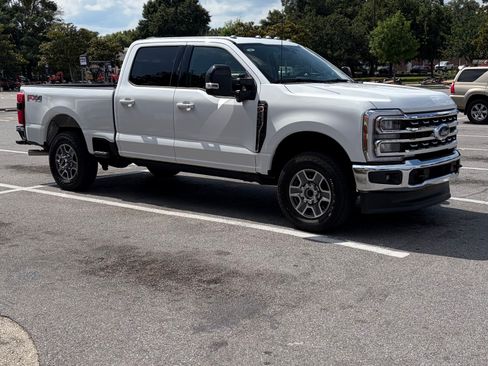 Used 2026 Ford F250 Lariat w/ FX4 Off-Road Package AWD/4WD image 2