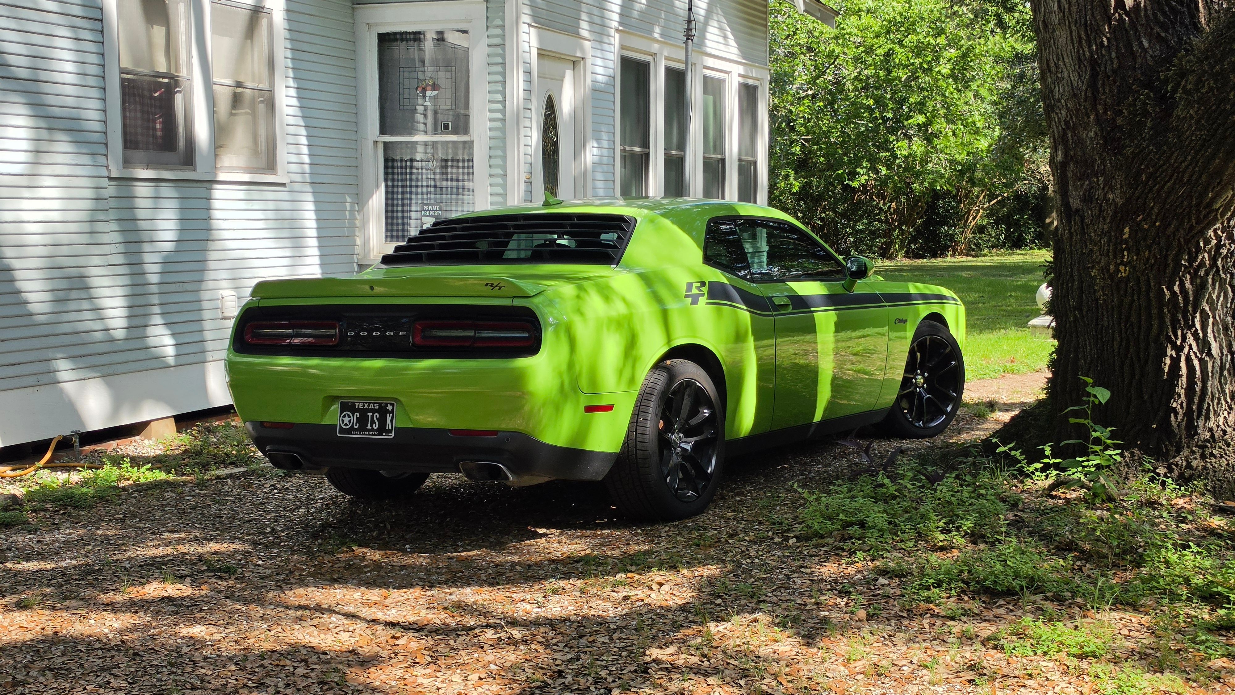 Used 2015 Dodge Challenger R/T Plus RWD image 2