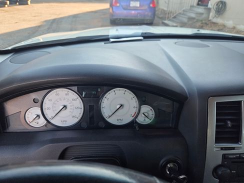 Used 2007 Chrysler 300 Touring image 10