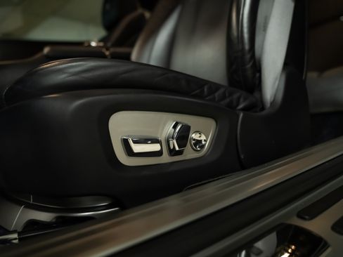Used 2015 Rolls-Royce Wraith image 30