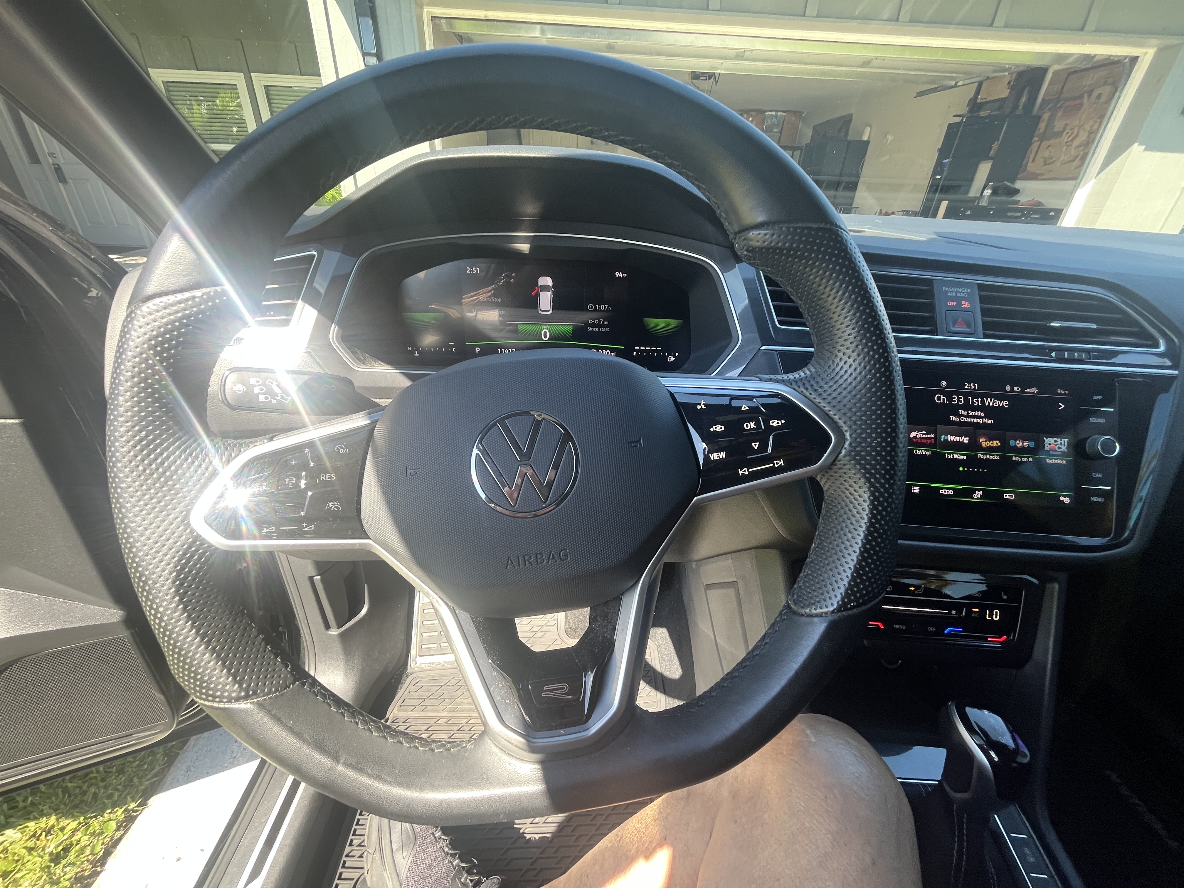 Used 2024 Volkswagen Tiguan SE R-Line FWD image 19