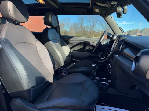 Used 2011 MINI Cooper S image 12