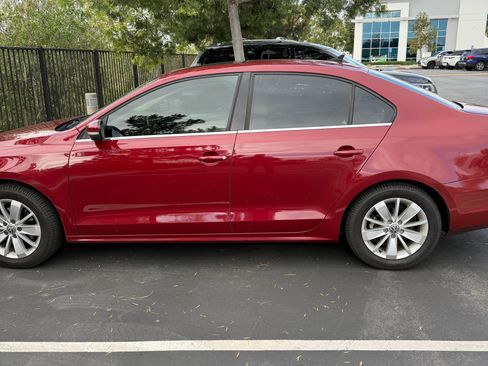 Used 2016 Volkswagen Jetta SE image 9