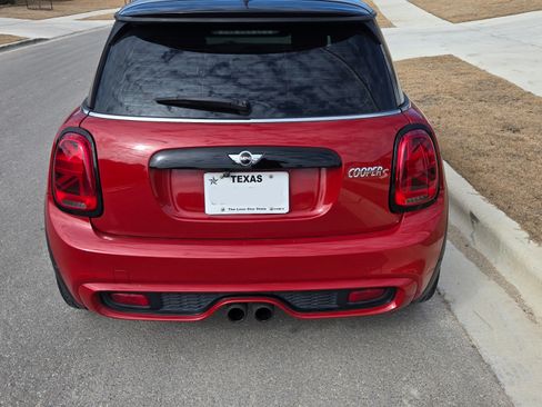 Used 2015 MINI Cooper S image 10