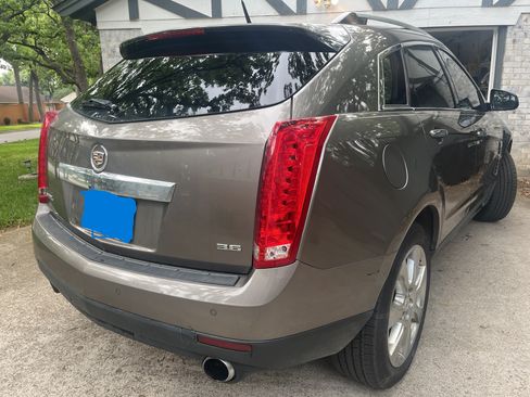 Used 2012 Cadillac SRX Premium FWD image 2