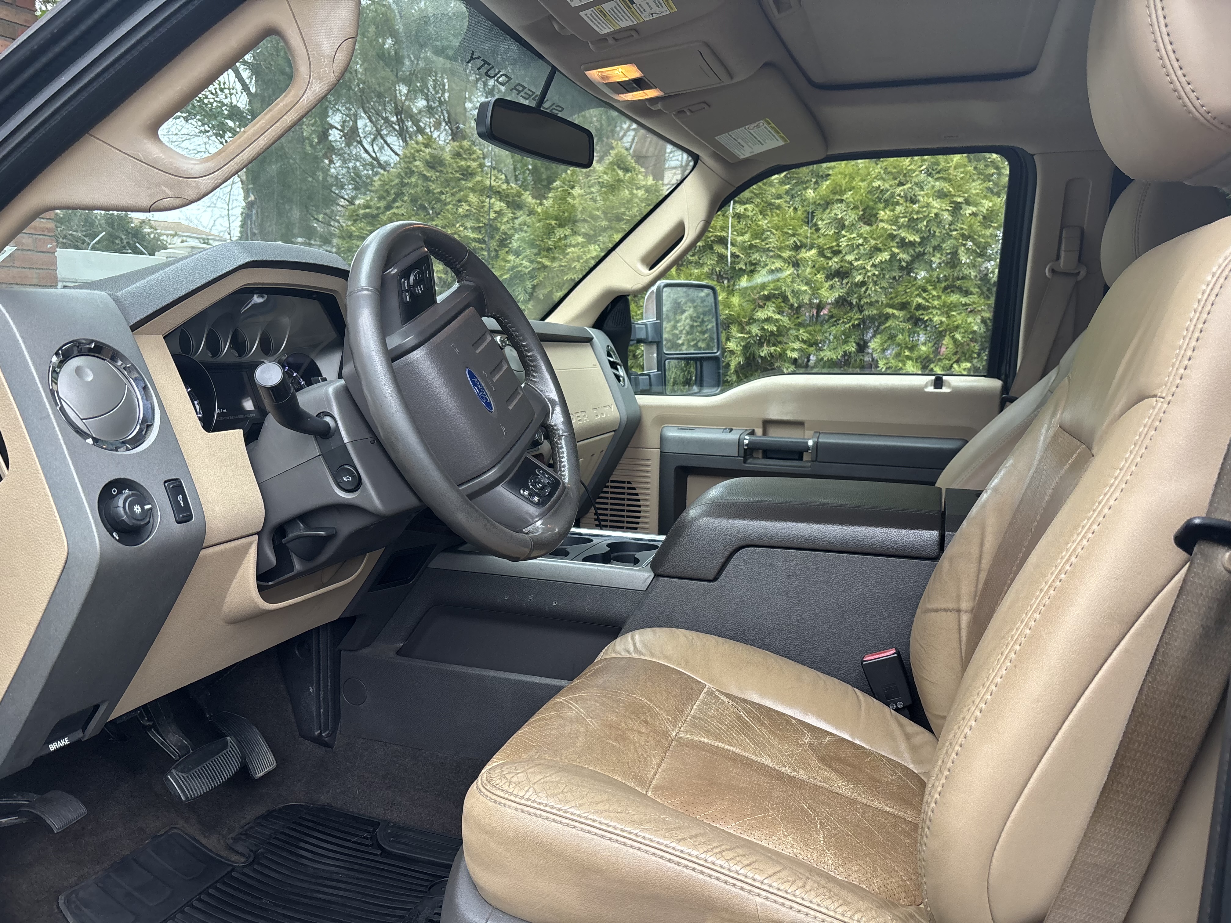 Used 2011 Ford F350 Lariat w/ Lariat Ultimate Pkg AWD/4WD image 12