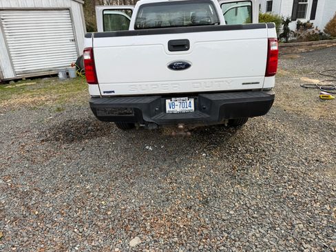 Used 2015 Ford F250 XLT w/ XLT Value Package image 6