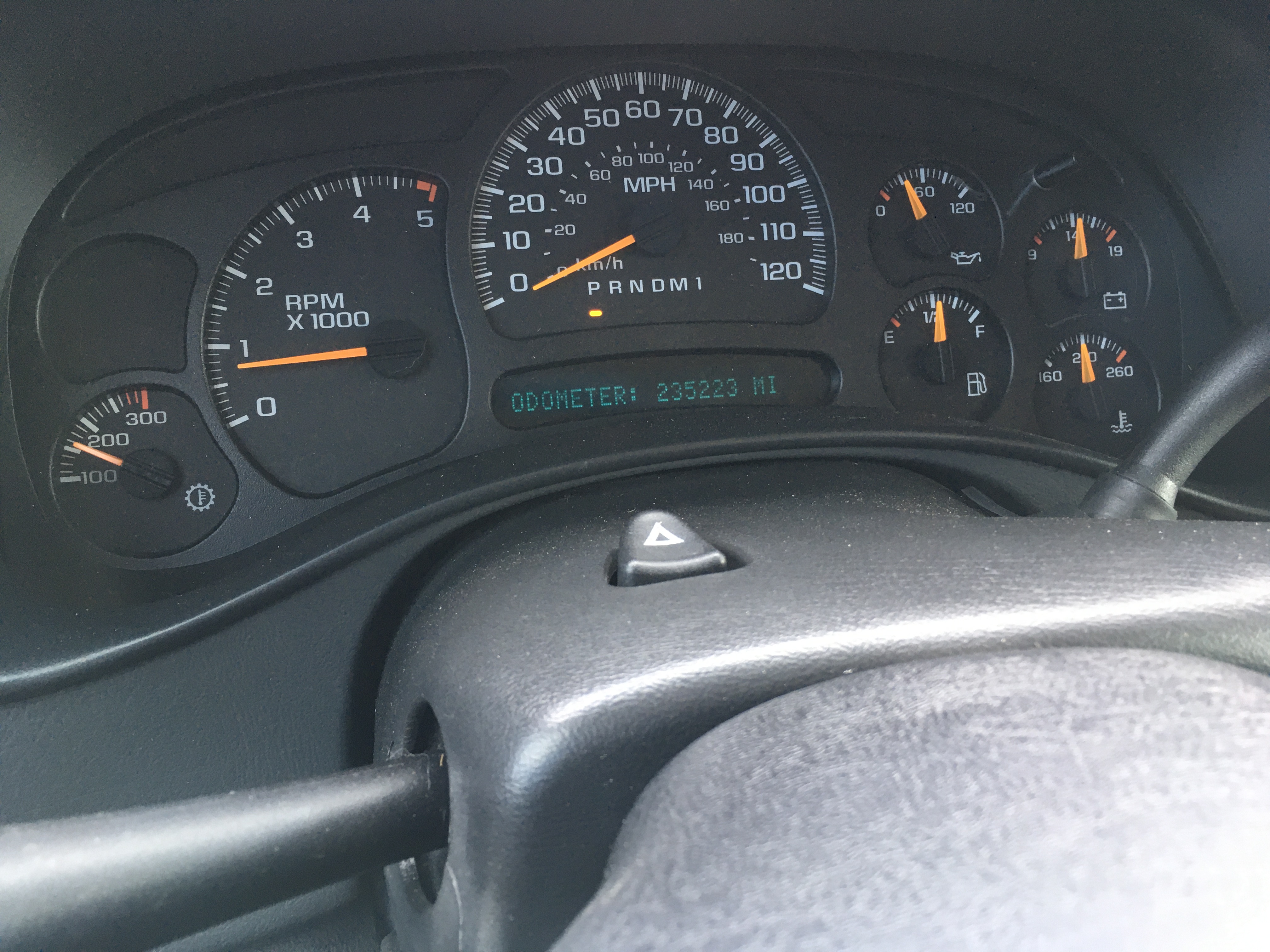 Used 2006 Chevrolet Silverado 2500 LT w/ Heavy-Duty Power Package RWD image 2
