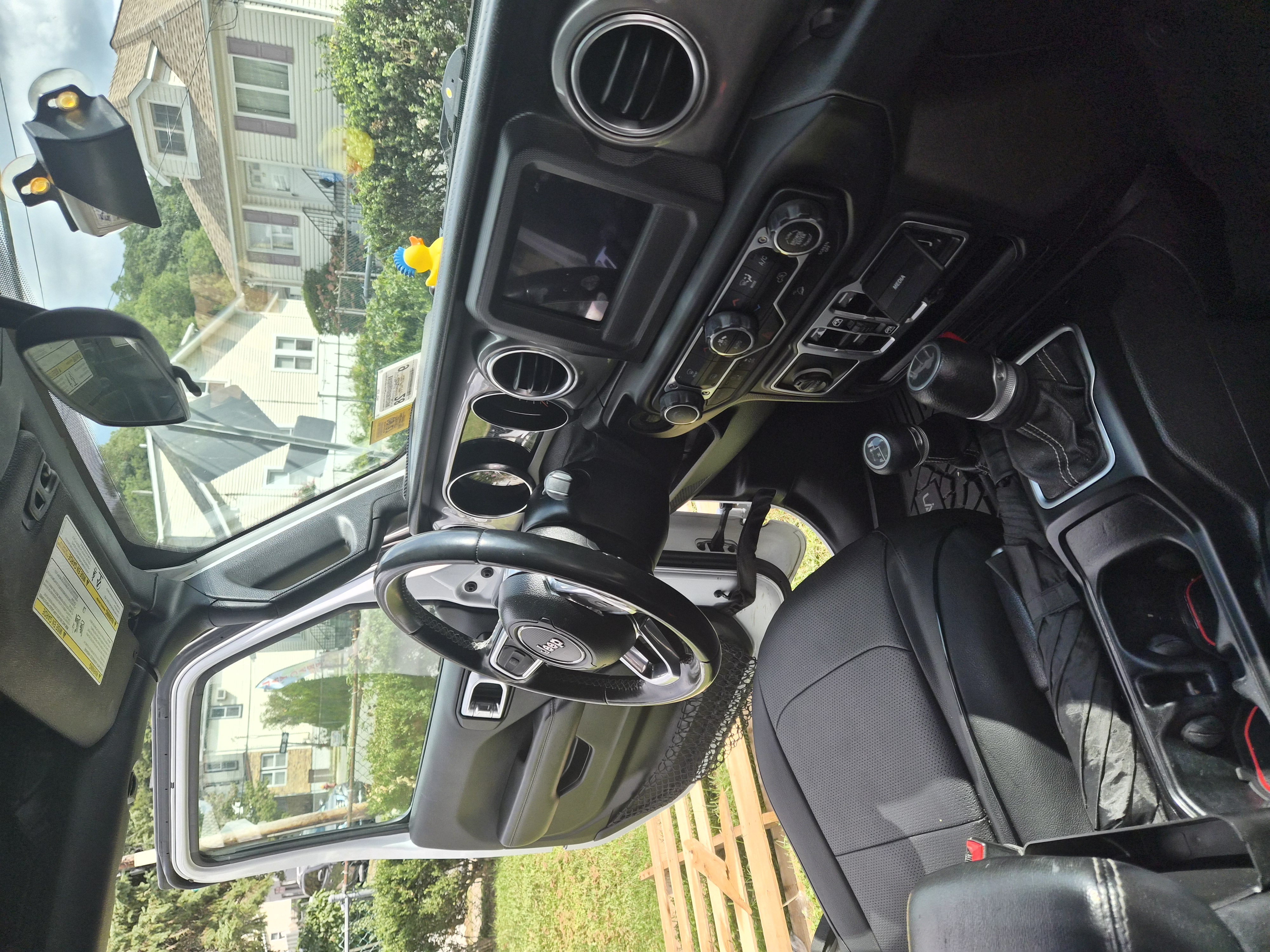 Used 2020 Jeep Wrangler Unlimited Sahara AWD/4WD image 22