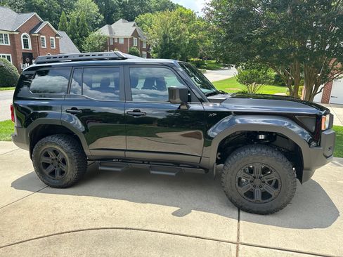 Used 2025 Toyota Land Cruiser 1958 image 2