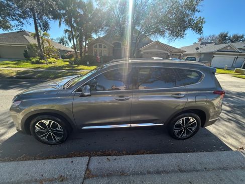 Used 2019 Hyundai Santa Fe Limited image 9