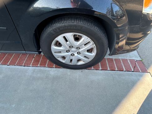 Used 2014 Dodge Grand Caravan SE w/ Quick Order Package 29E SE image 4