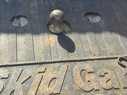 Used 2012 GMC Sierra 3500 SLE w/ SLE Preferred Package image 5