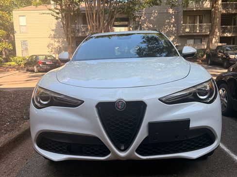 Used 2022 Alfa Romeo Stelvio Sprint AWD/4WD image 5