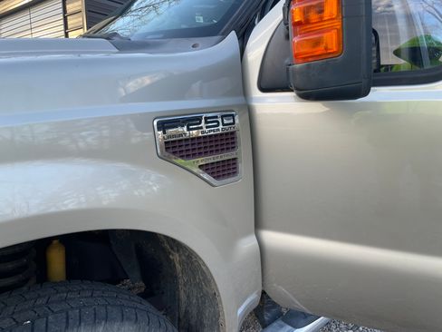 Used 2008 Ford F250 XLT image 6
