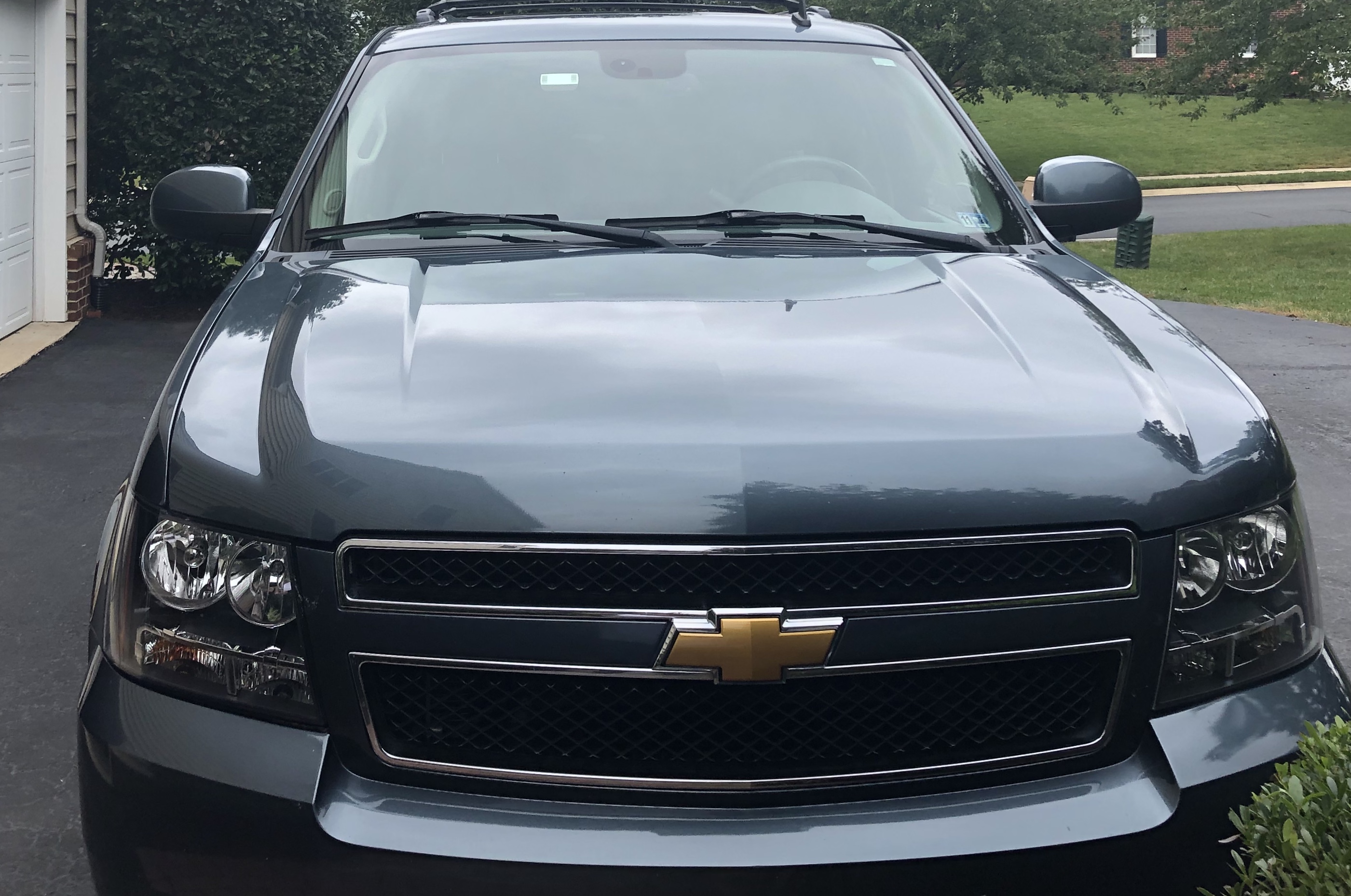 Used 2008 Chevrolet Suburban LT AWD/4WD image 2